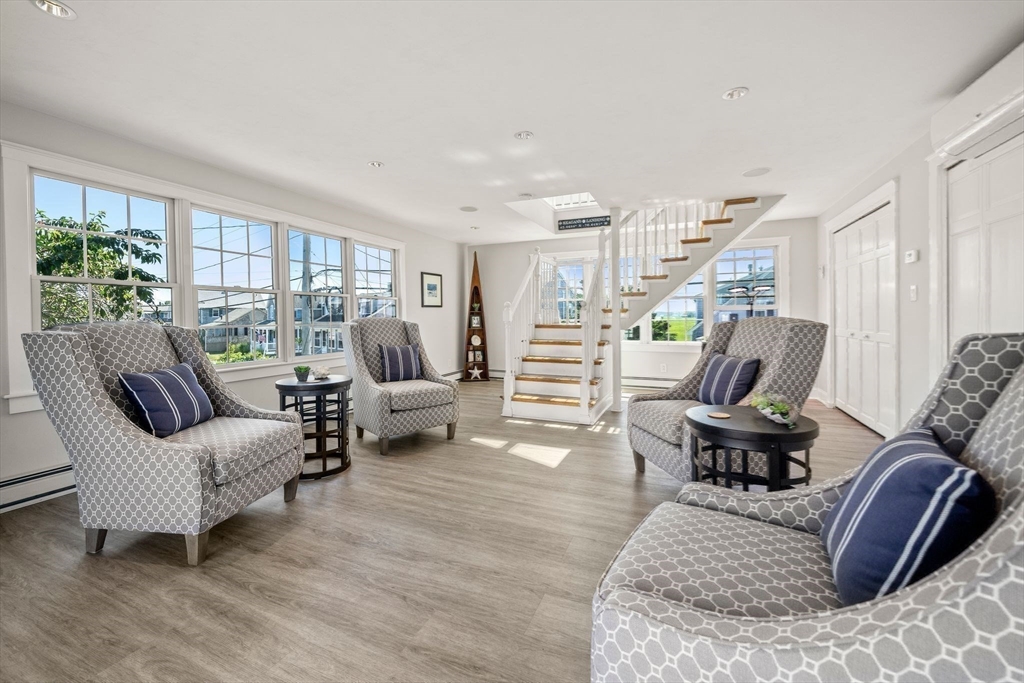 71 Gurnet Rd