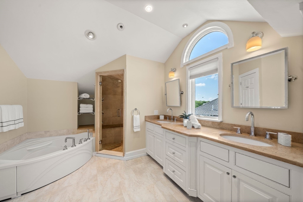 71 Gurnet Rd