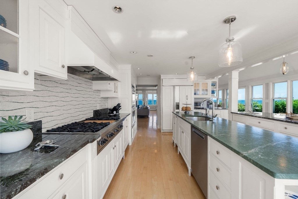 71 Gurnet Rd