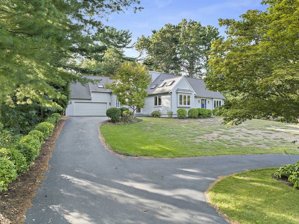 3 Howard Dr