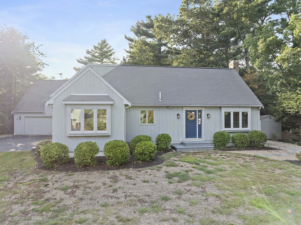 3 Howard Dr