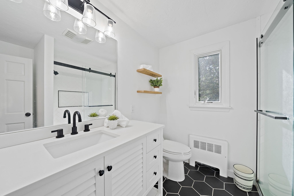3 Howard Dr