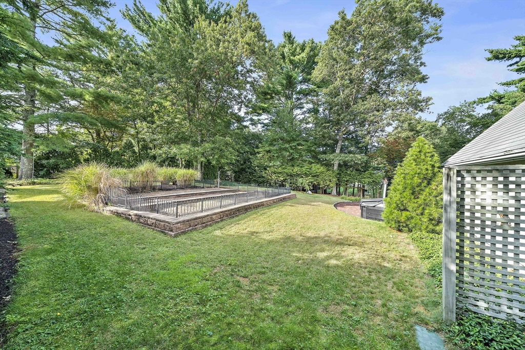 3 Howard Dr
