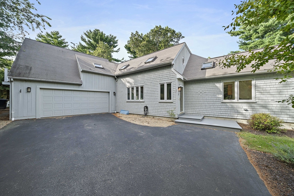 3 Howard Dr