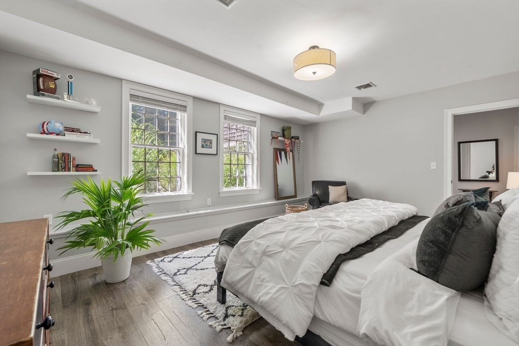 104 Standish St