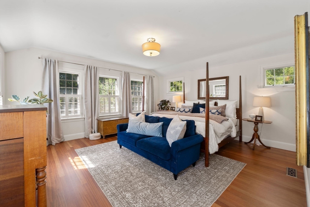 104 Standish St