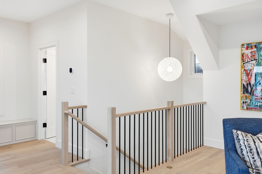 2 Collier Rd