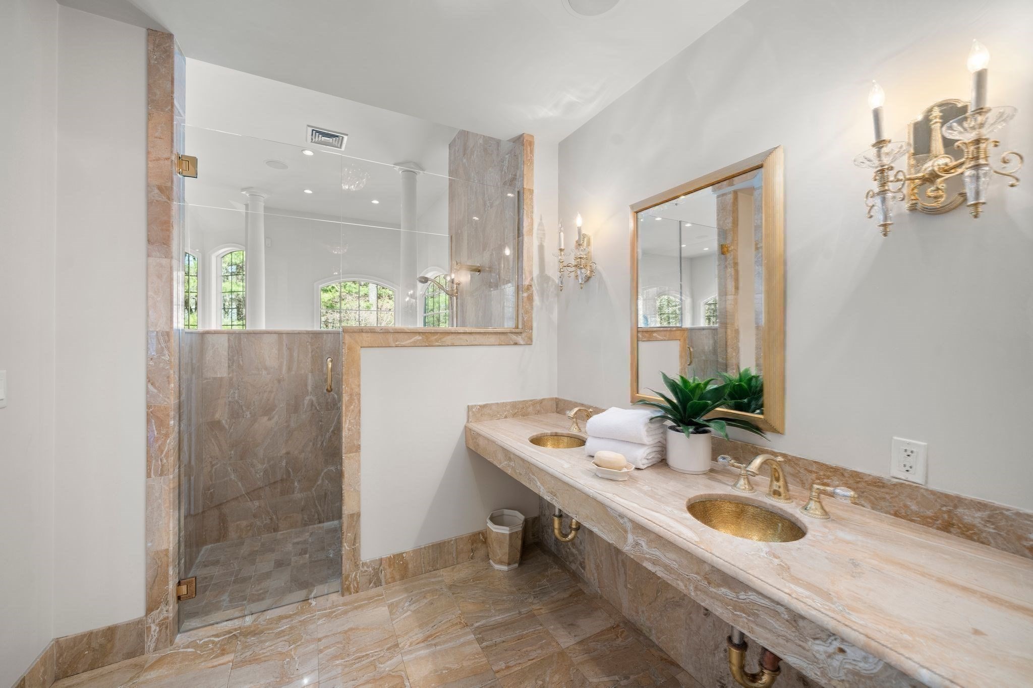286 Mayflower Cir