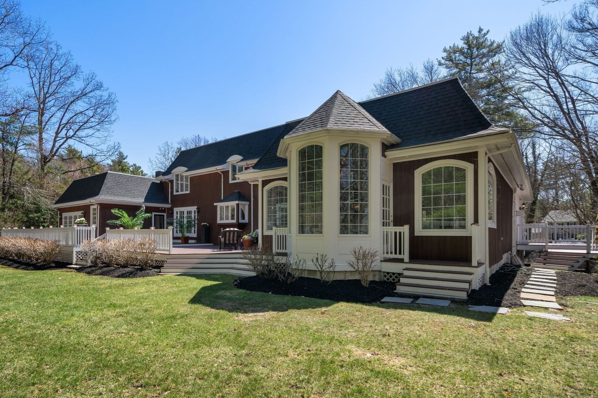 286 Mayflower Cir