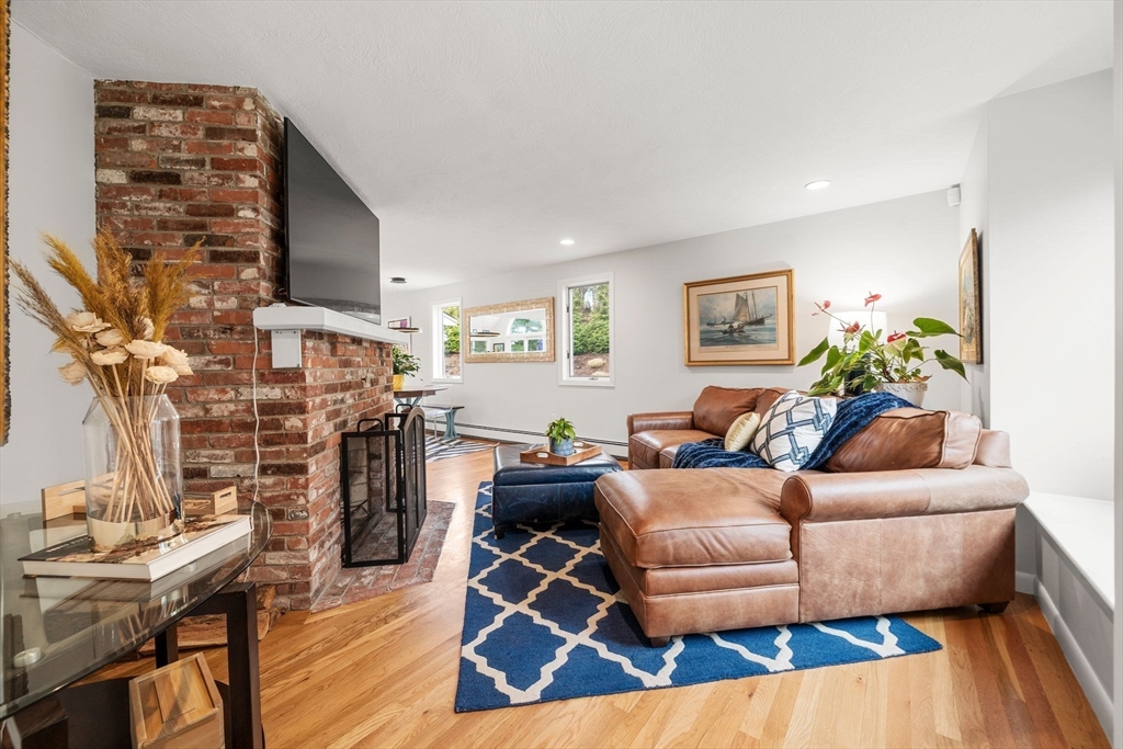 19 Saltmeadow Ln