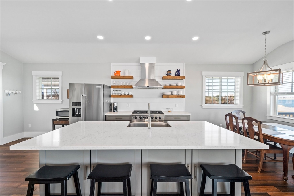 61 Gurnet Rd