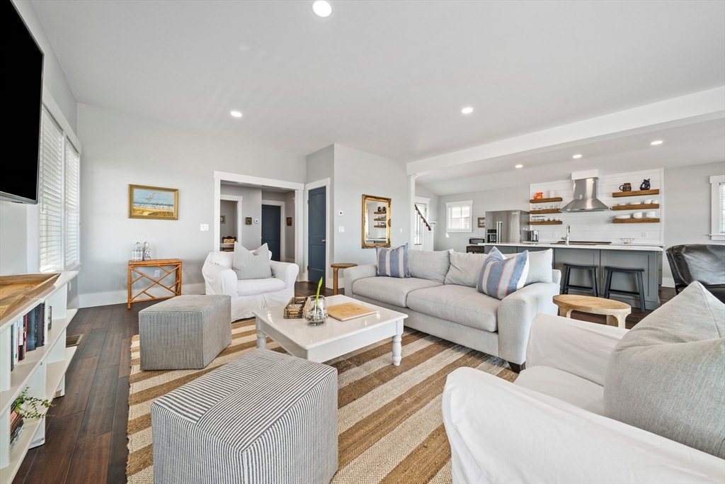 61 Gurnet Rd
