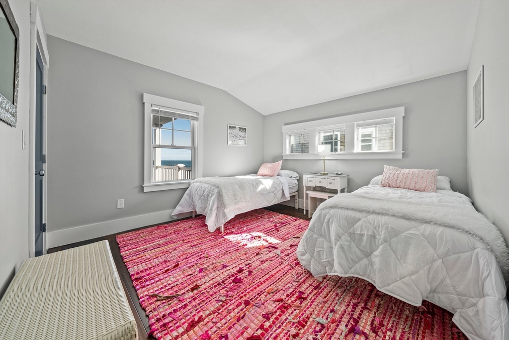 61 Gurnet Rd