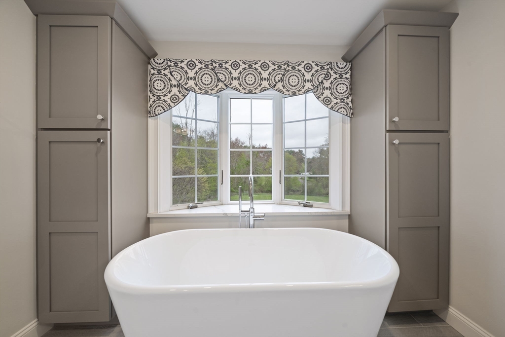 225 Old Oaken Bucket Road