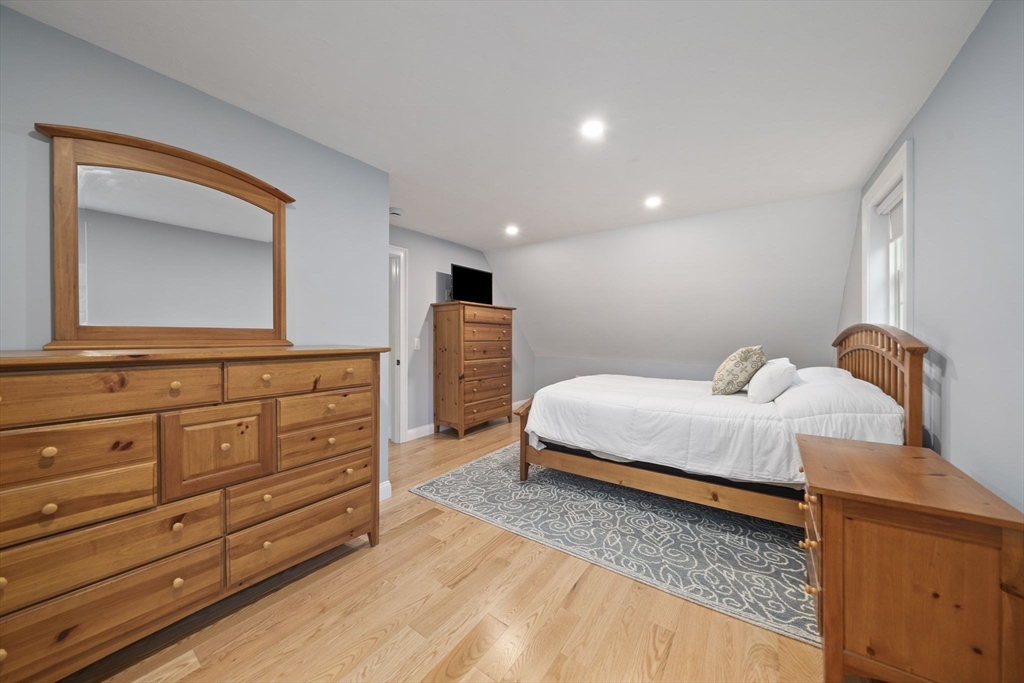 225 Old Oaken Bucket Road