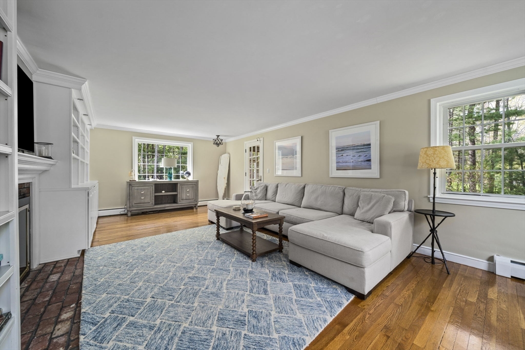 112 Flint Locke Dr