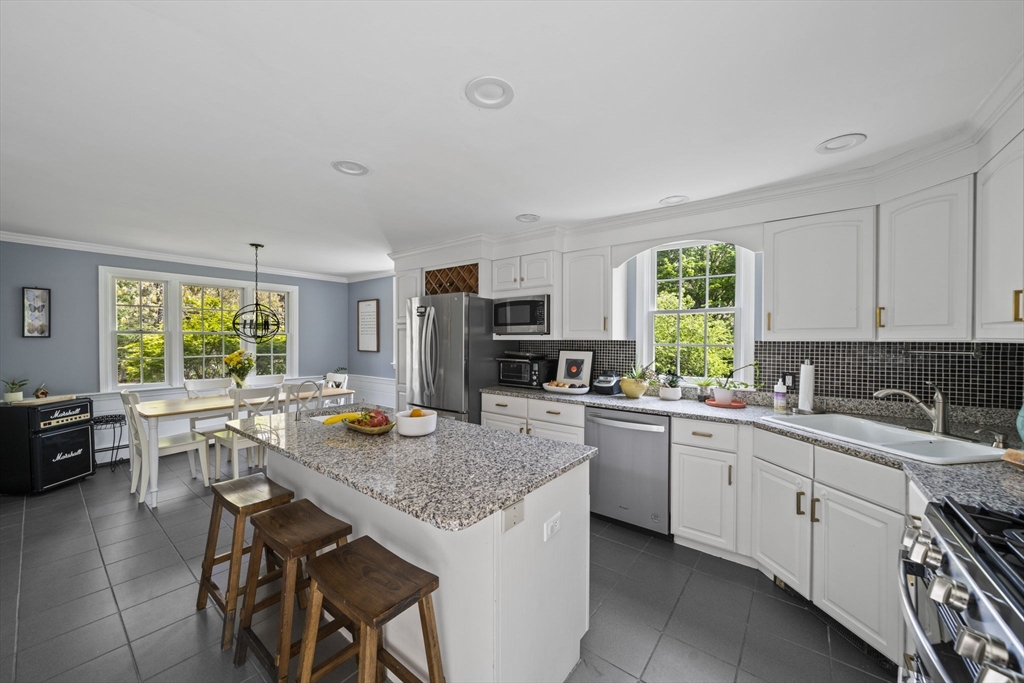 112 Flint Locke Dr