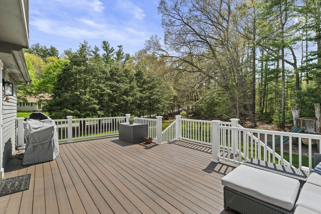 112 Flint Locke Dr