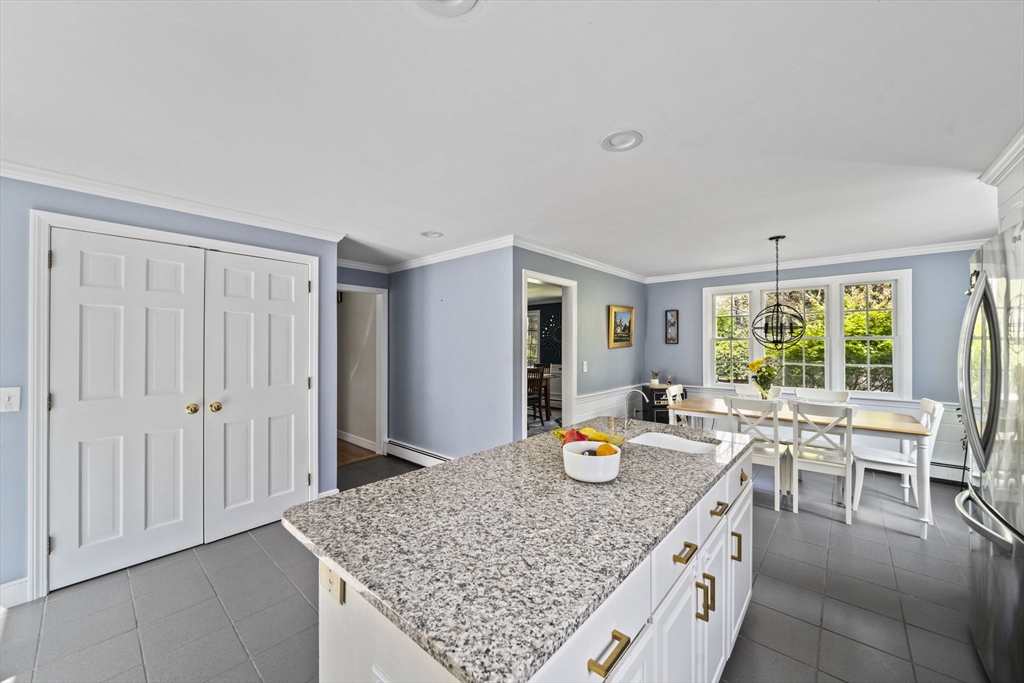 112 Flint Locke Dr