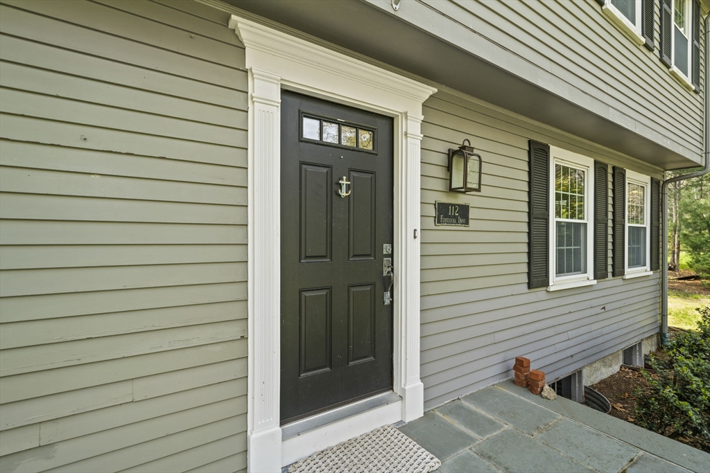 112 Flint Locke Dr