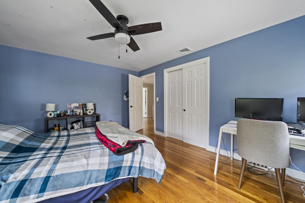 112 Flint Locke Dr