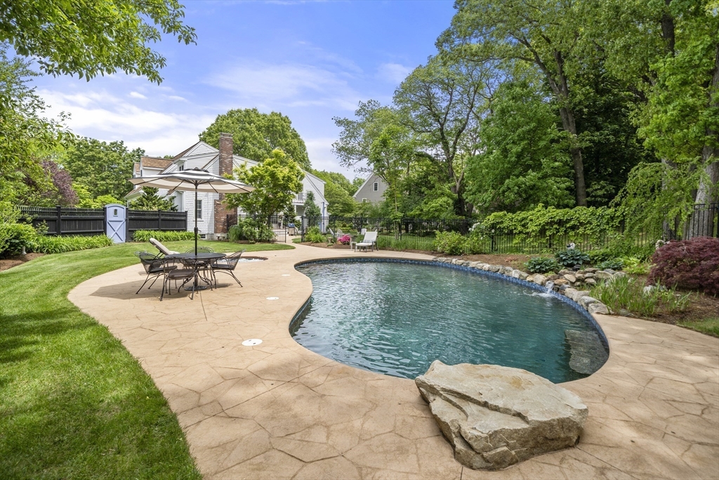 30 Franklin Rodgers Rd