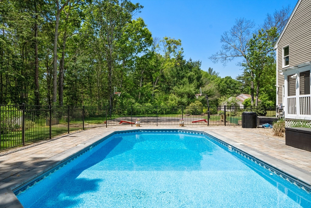 103 Cranberry Dr
