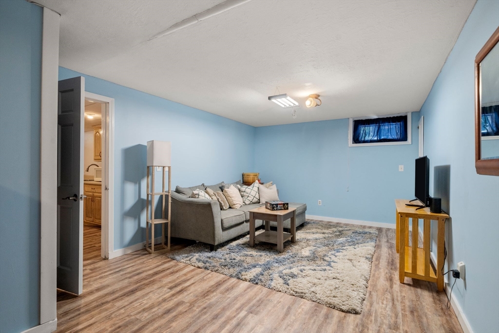 103 Cranberry Dr