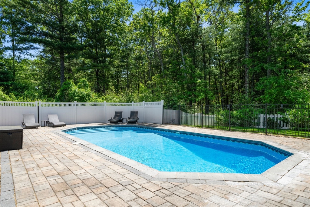 103 Cranberry Dr