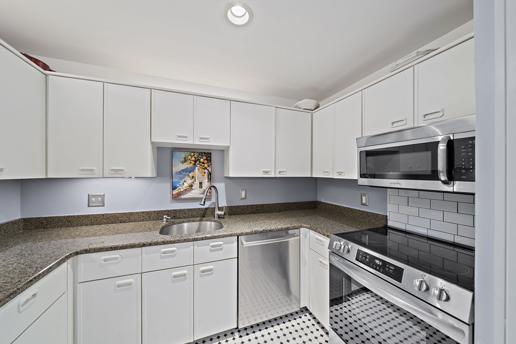 100 Parks St # 35