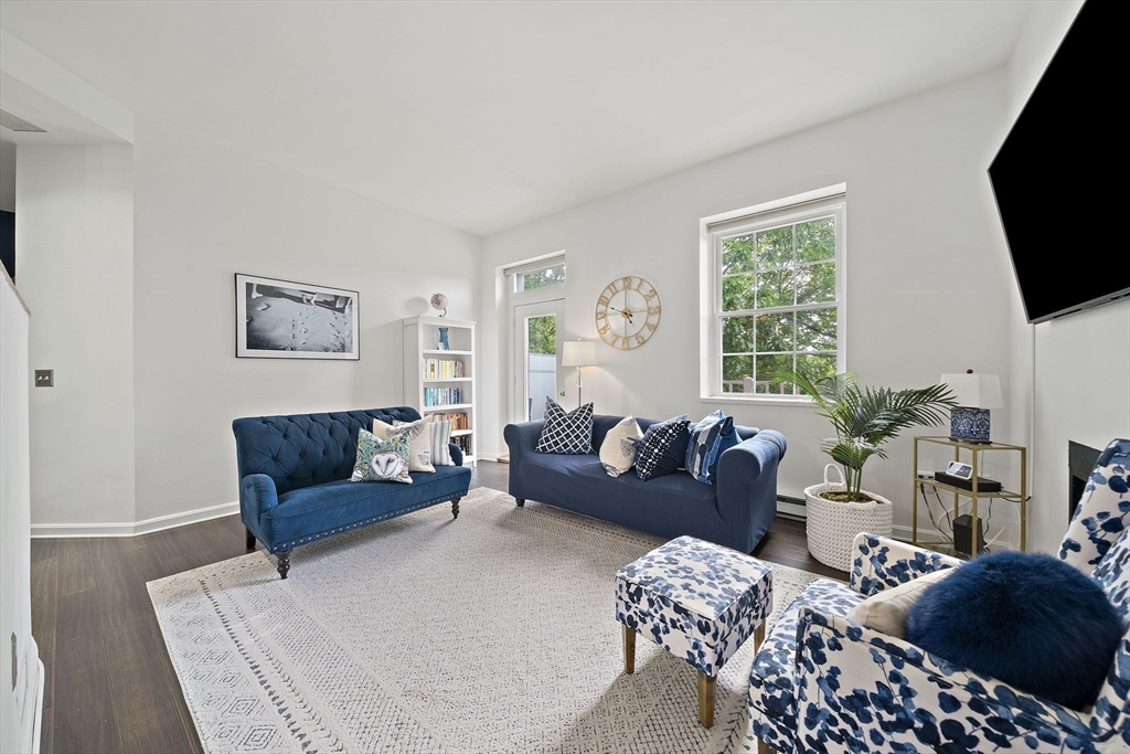100 Parks St # 35