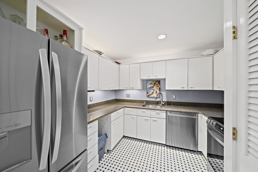 100 Parks St # 35
