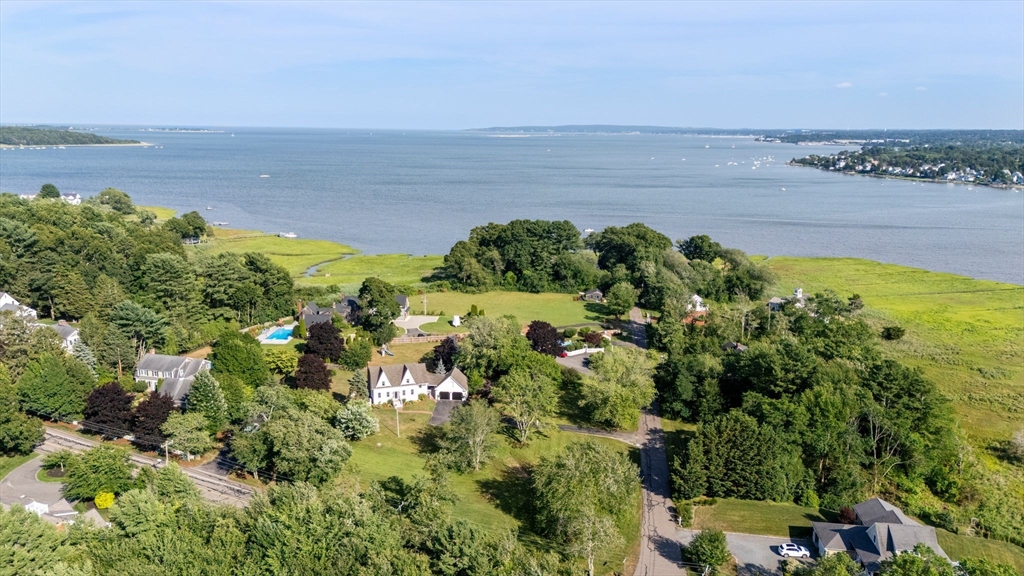 21 Hicks Point Rd