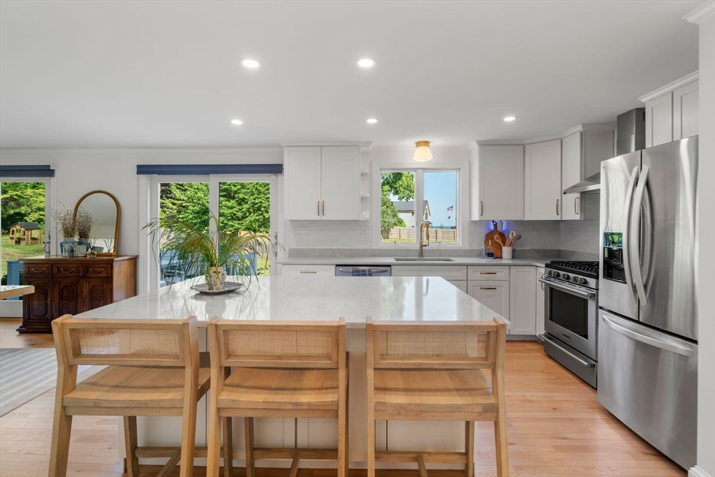 21 Hicks Point Rd
