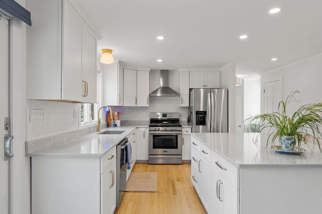 21 Hicks Point Rd