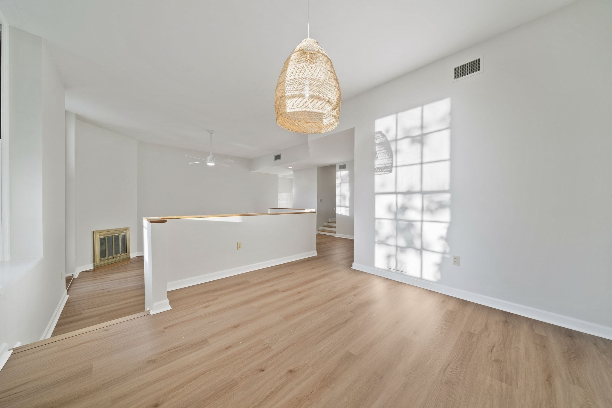 100 Parks St # 27
