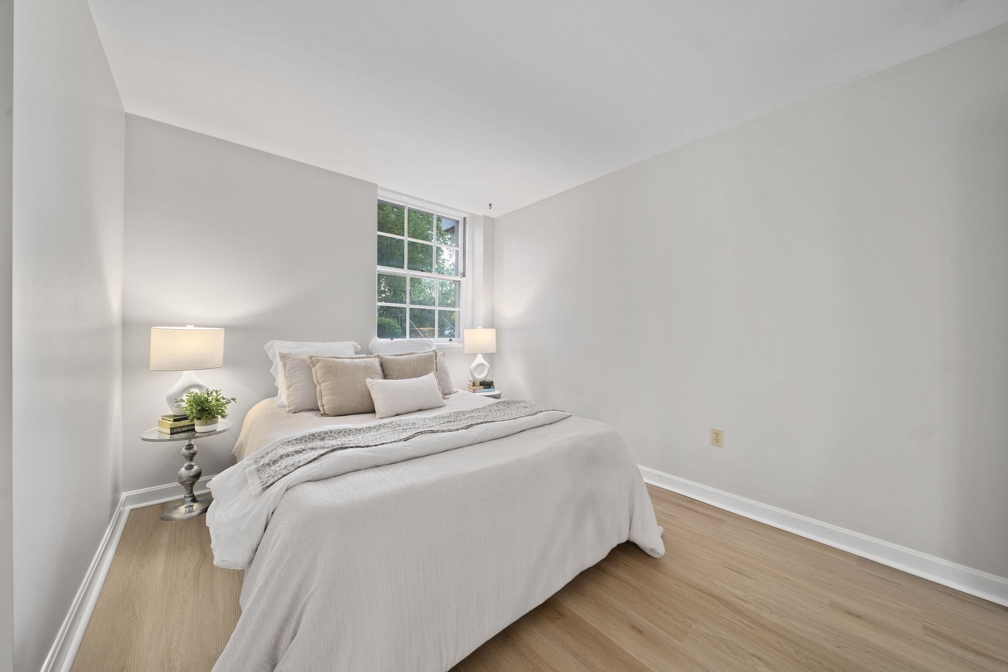 100 Parks St # 27
