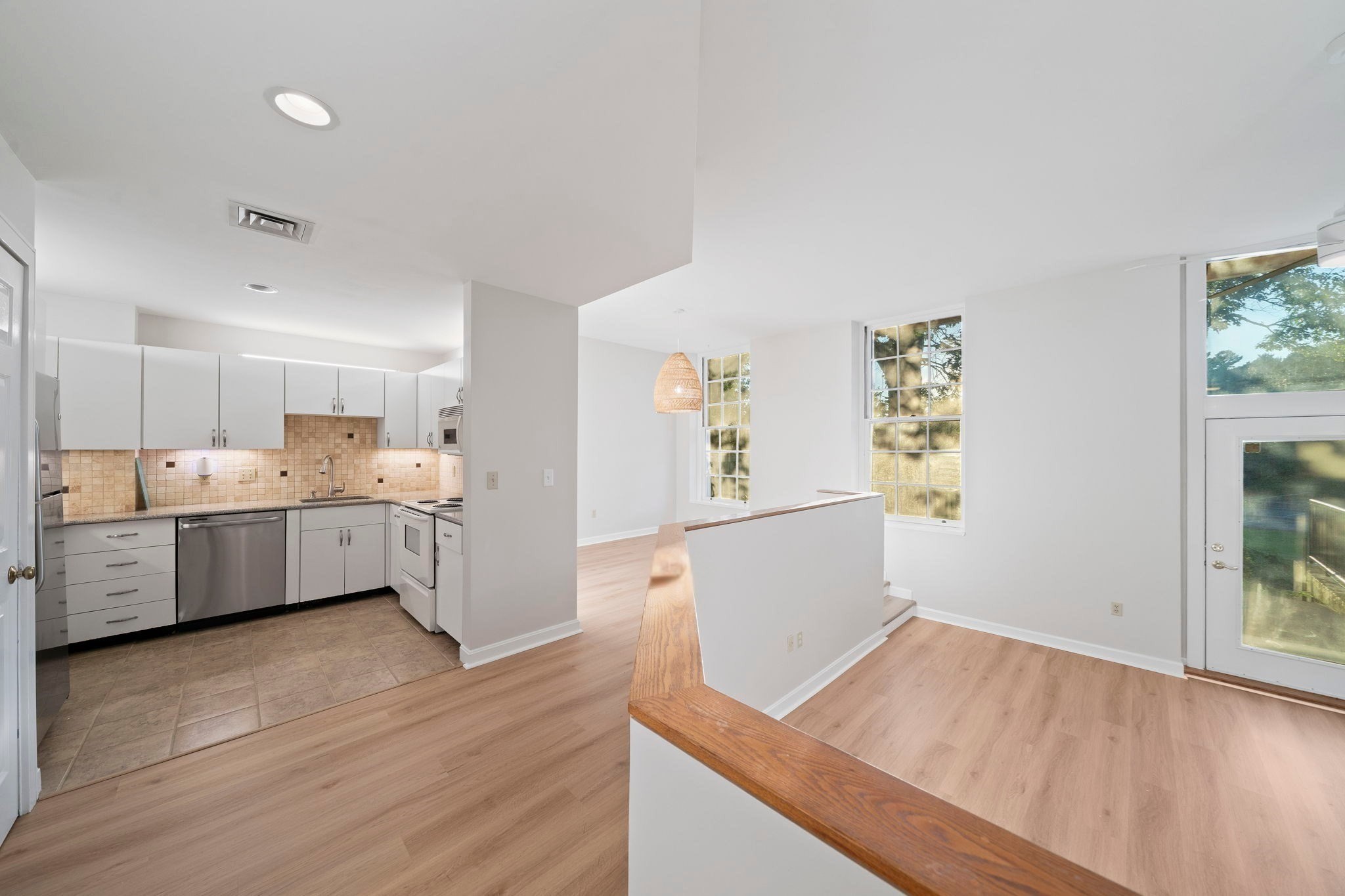 100 Parks St # 27