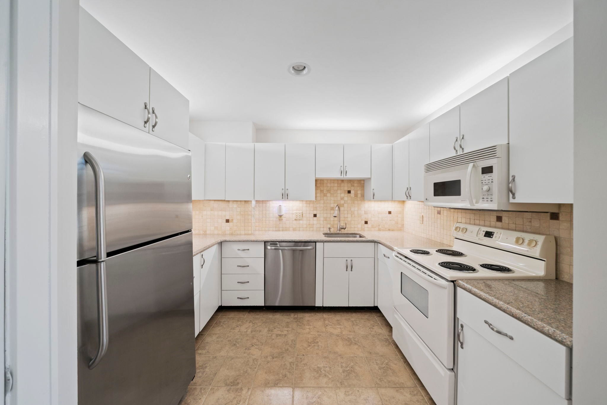 100 Parks St # 27
