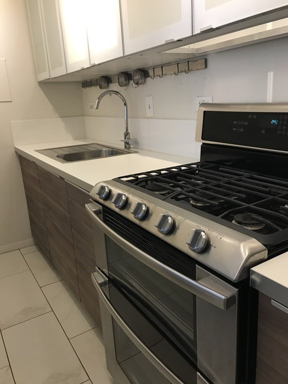 6 Whittier Place # 6F