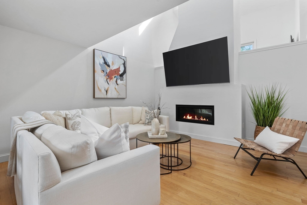 903 Pine Brook Dr # 903