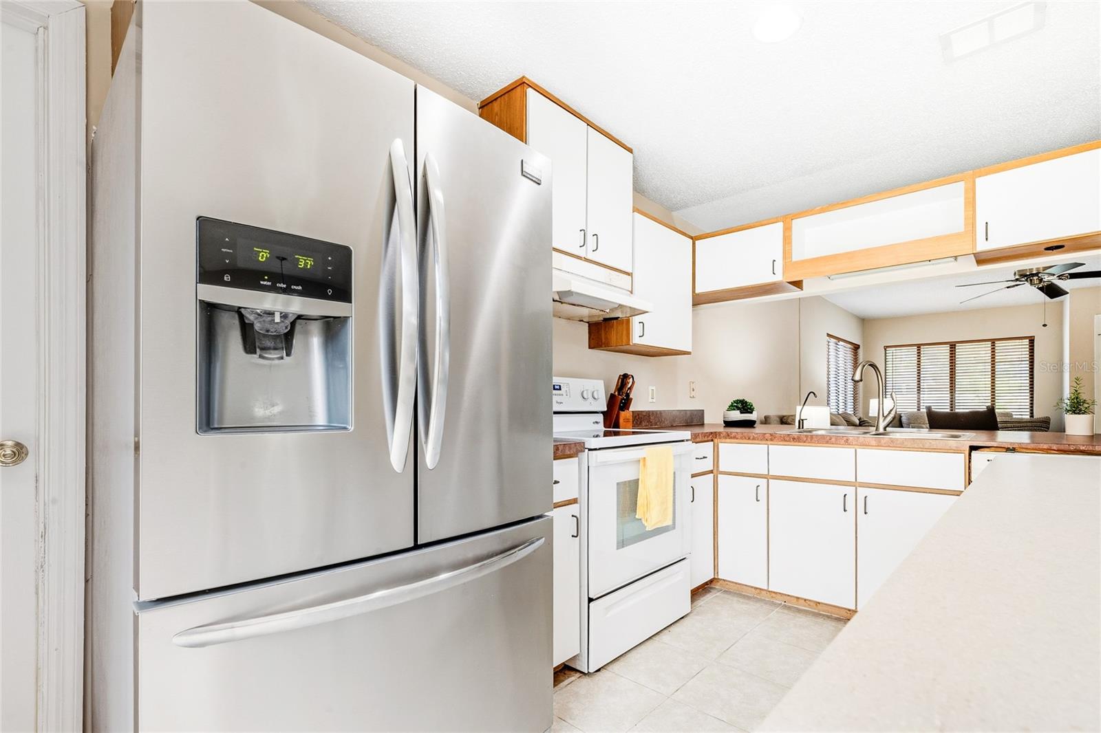 8 LLADD CT