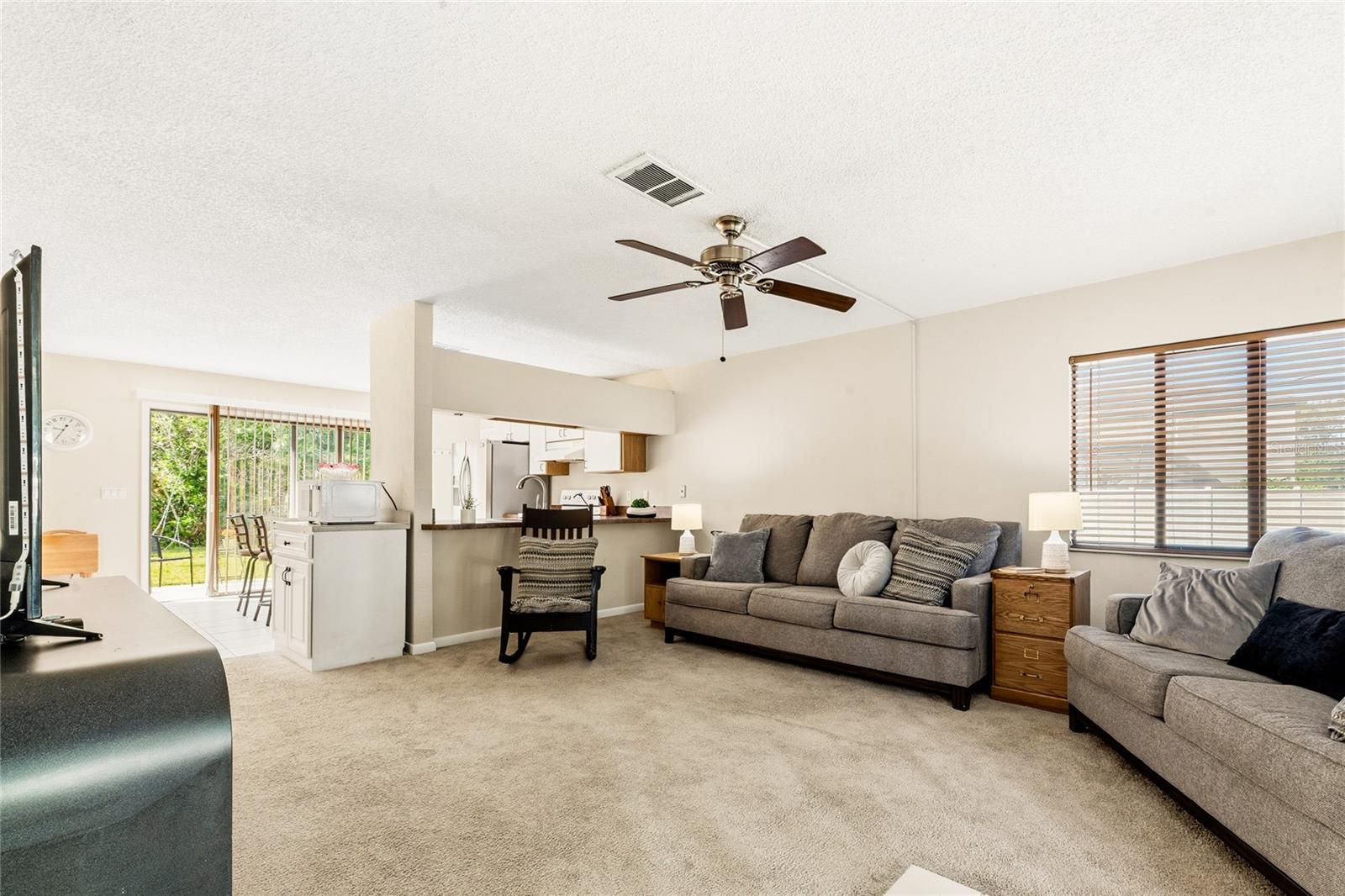 8 LLADD CT