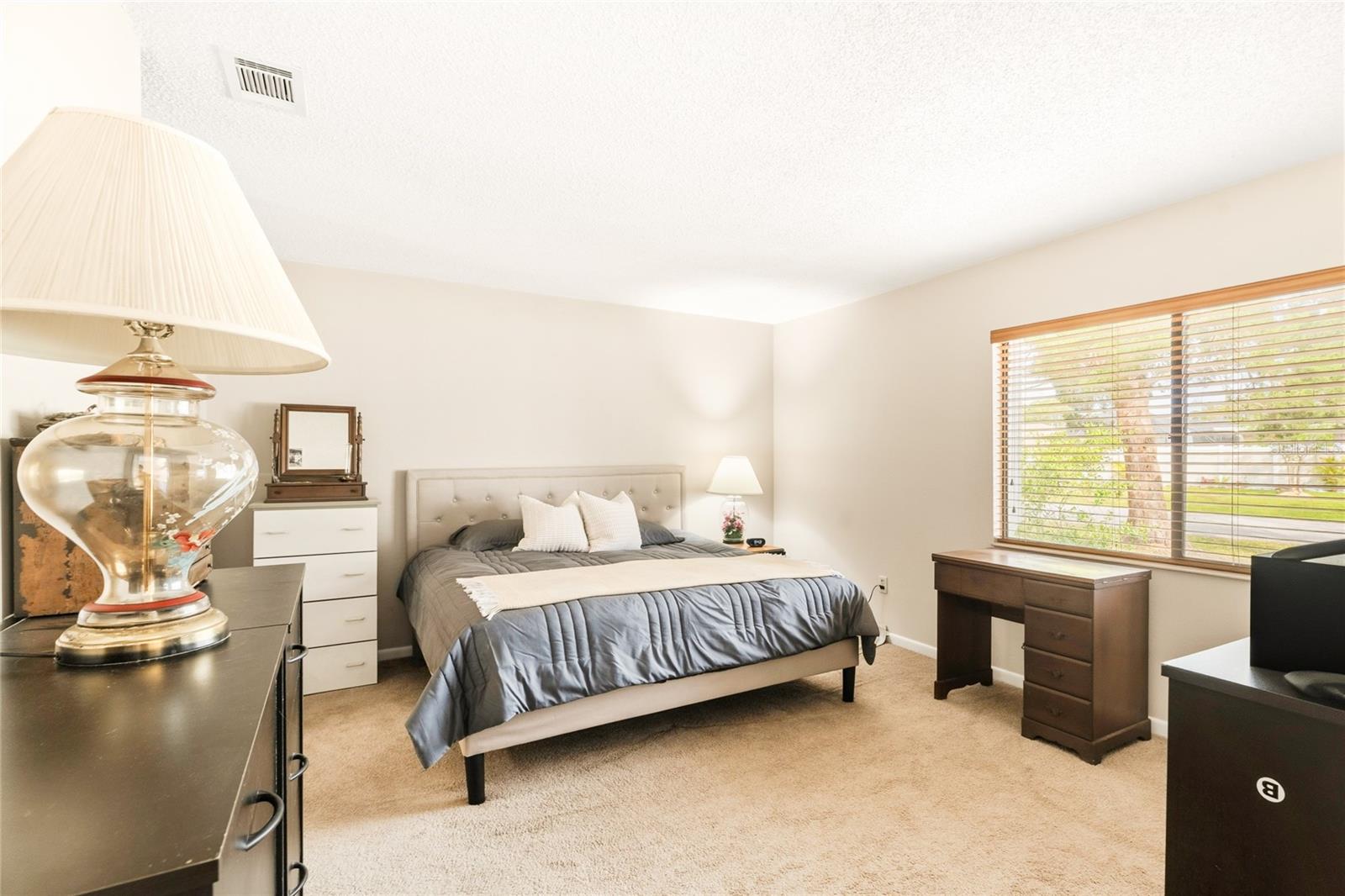 8 LLADD CT