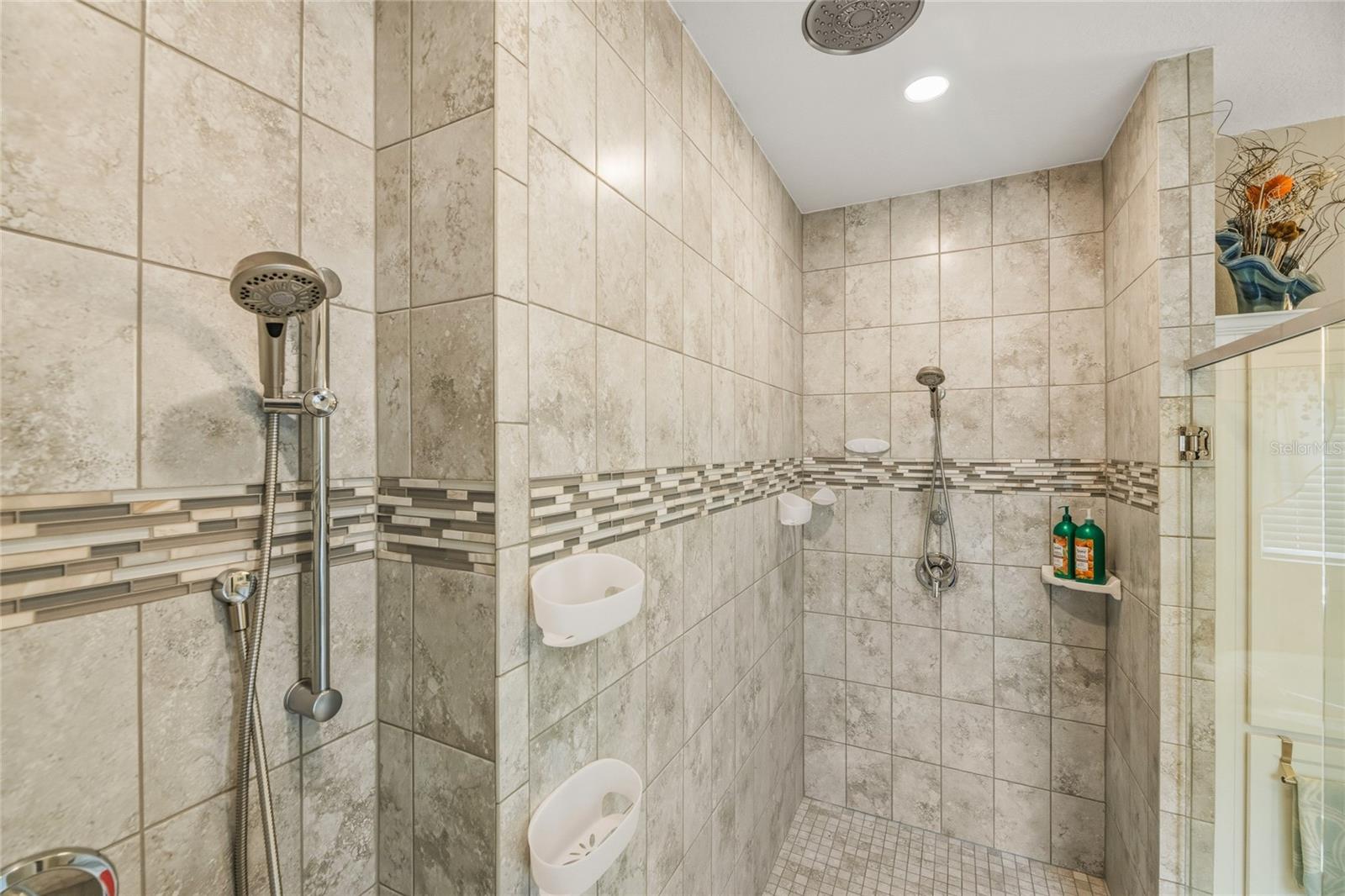 31 OLIVINE CT