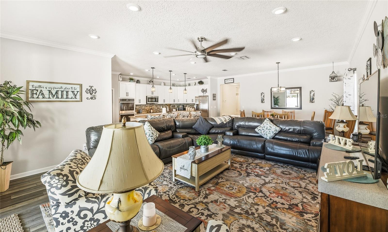 31 OLIVINE CT
