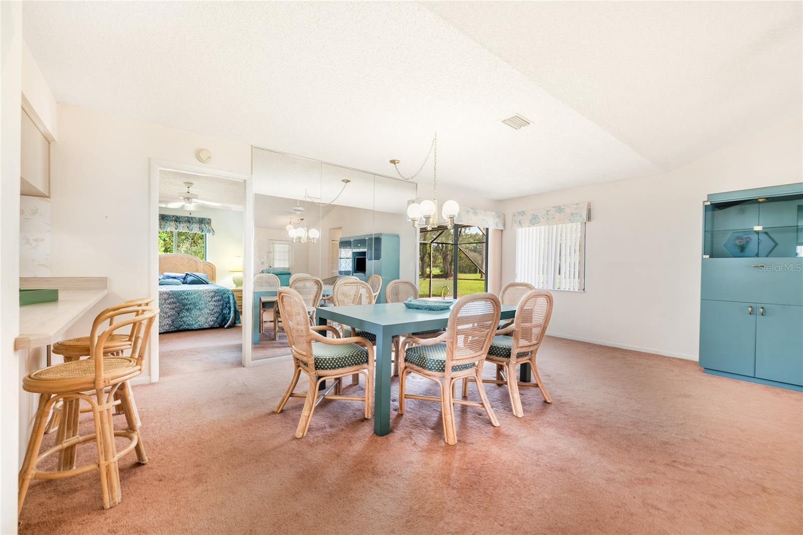 21 WEDGEWOOD LN