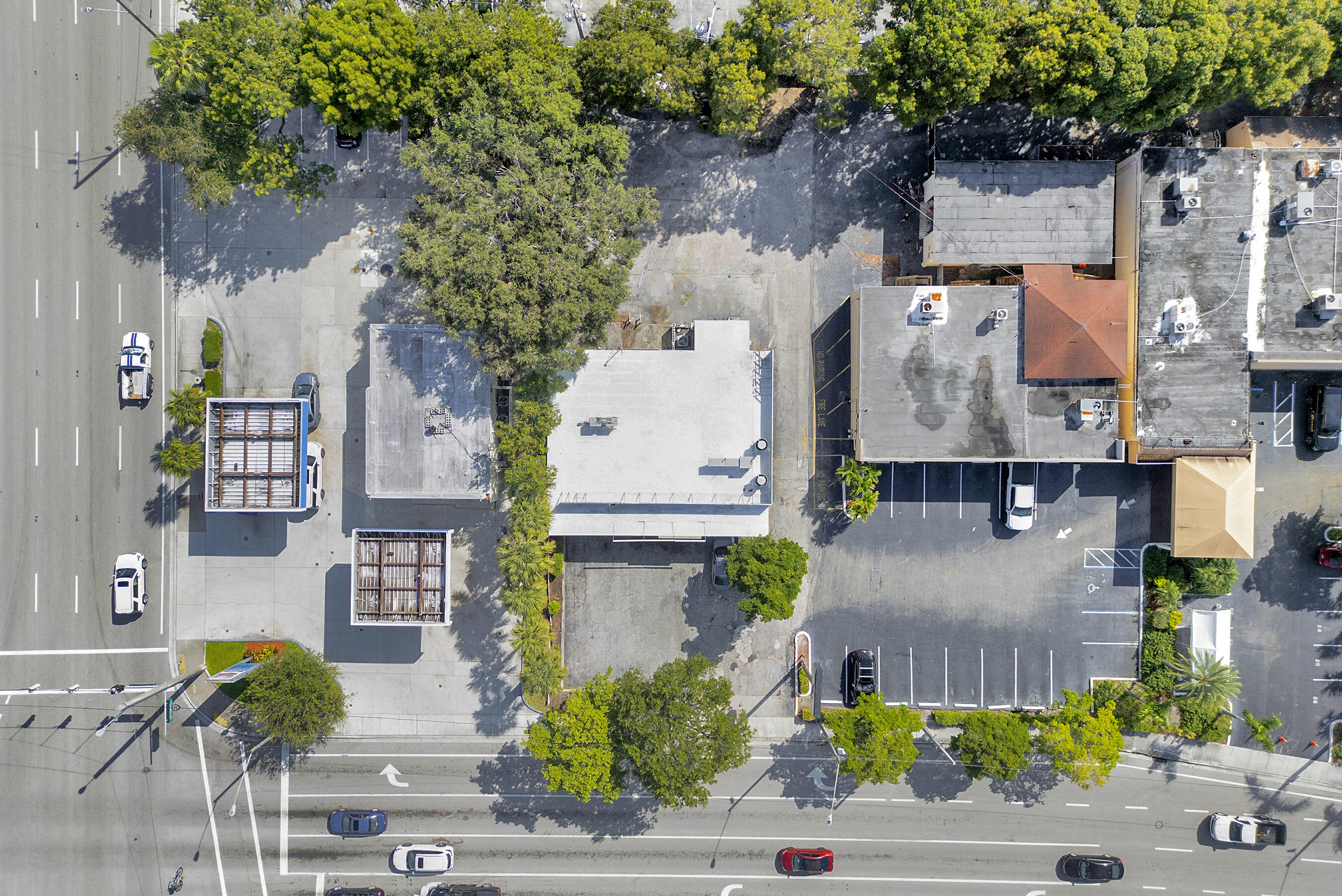 964 N Congress Avenue