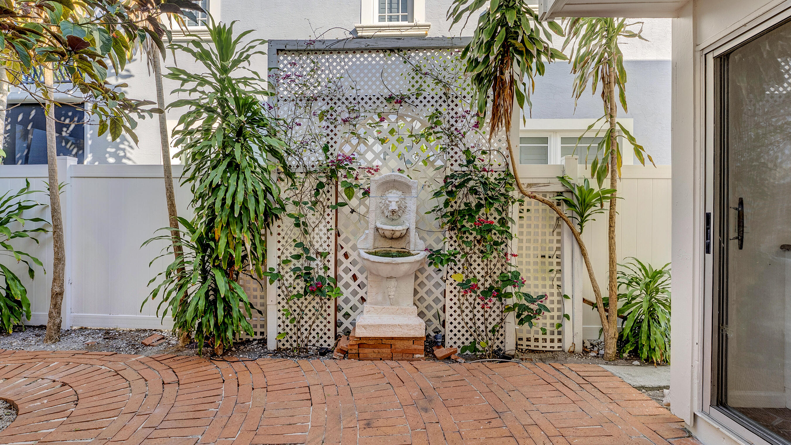 4105 Washington Road