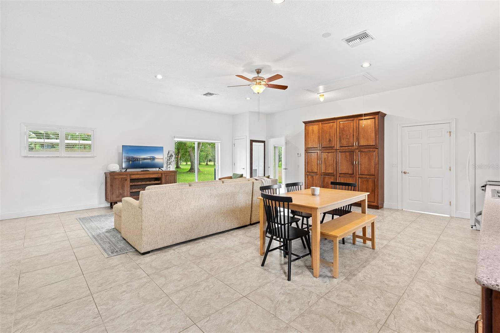 16692 LAKE PICKETT RD